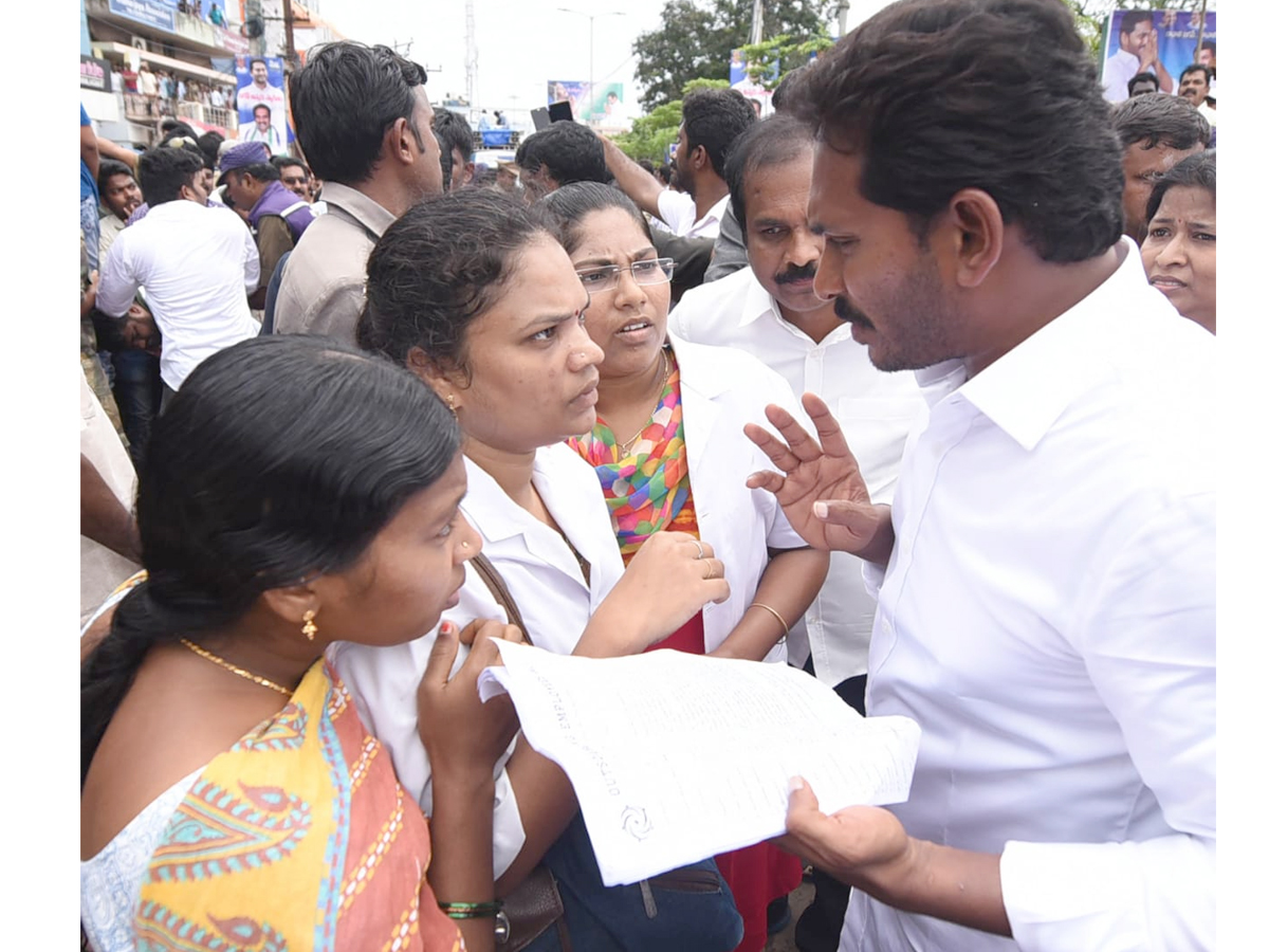 Ys Jagan Mohan Reddy Padayatra day 217 PHoto Gallery - Sakshi16