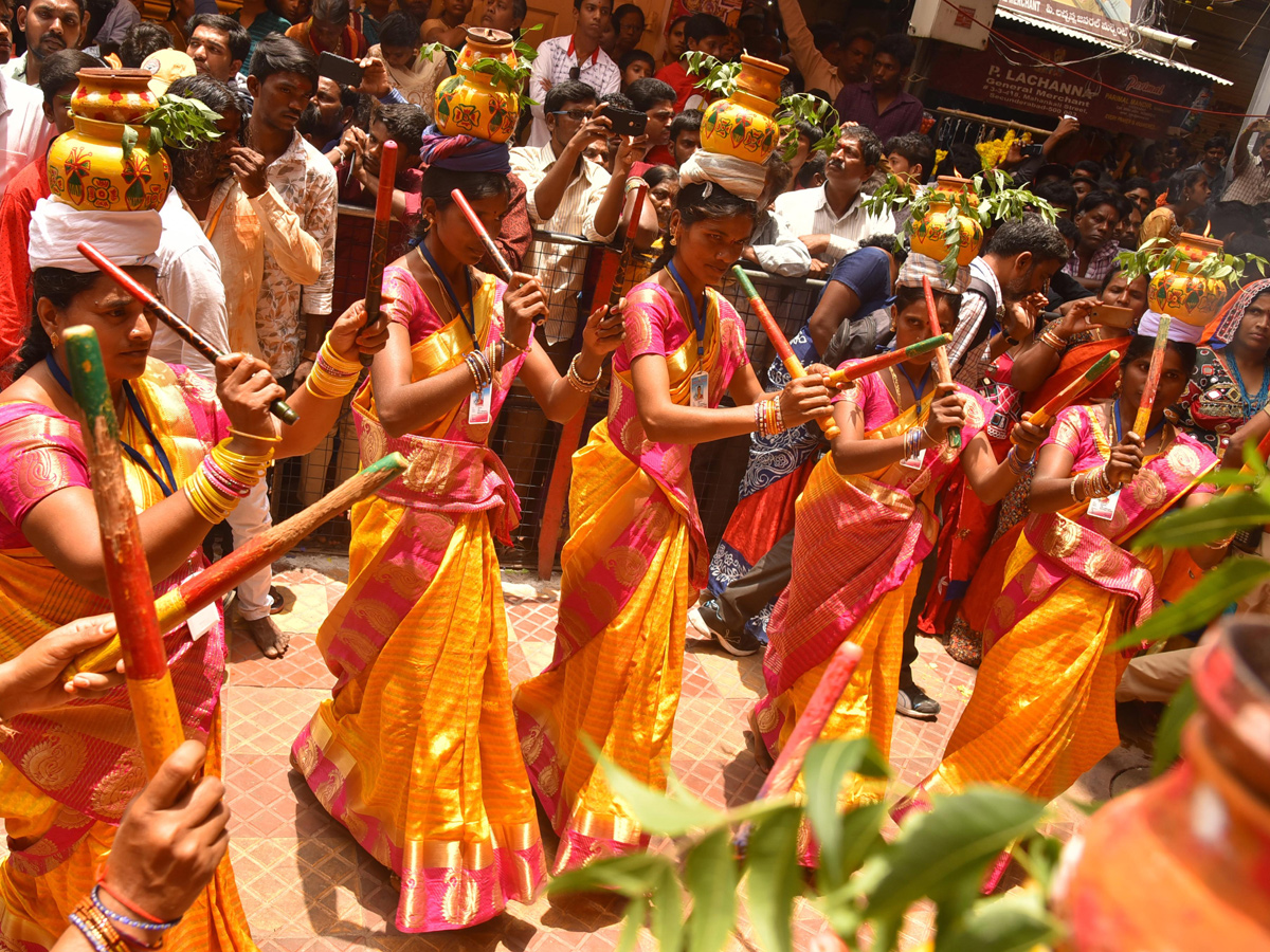 Ujjaini Mahankali Rangam Bhavishyavani 2018 Photo Gallery - Sakshi21
