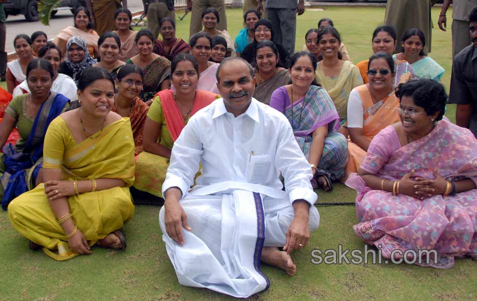 YS Rajasekhara Reddy 5th Death Anniversary Photo Gallery - Sakshi10