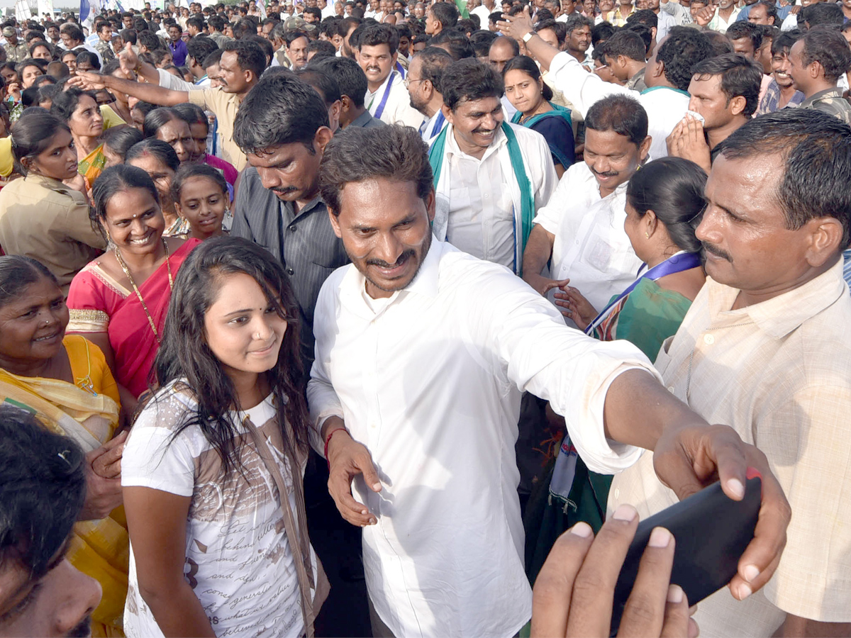 Ys Jagan Padayatra Photo Gallery - Sakshi38