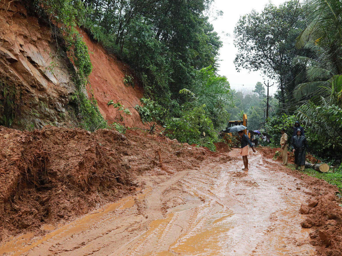 Heavy Rains in Kerala Photo Gallery - Sakshi10