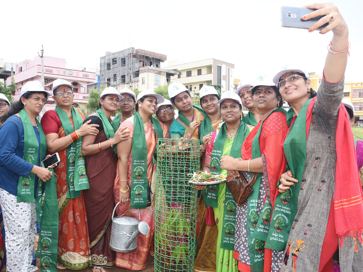 Weekend Best Photography Photo Gallery - Sakshi30