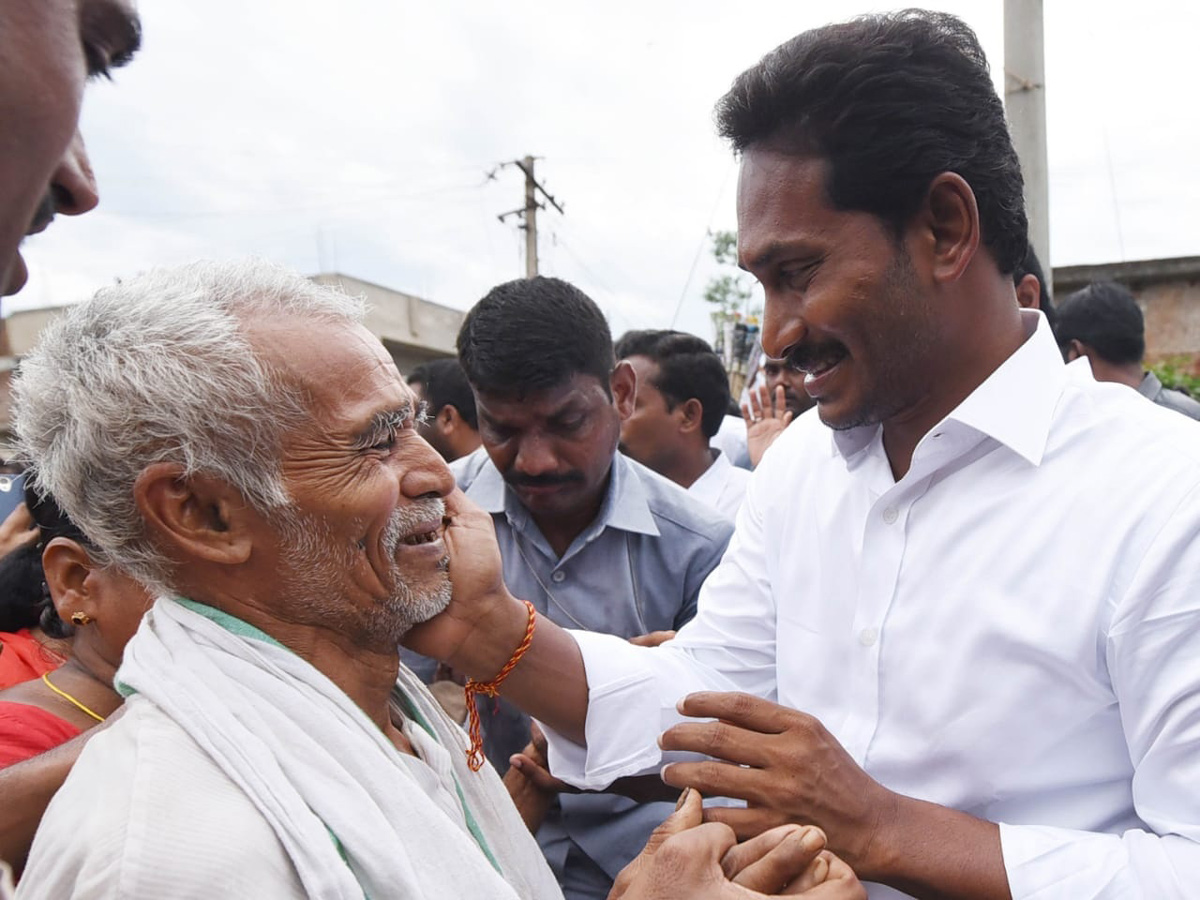 Ys jagan padayatra photo gallery - Sakshi10