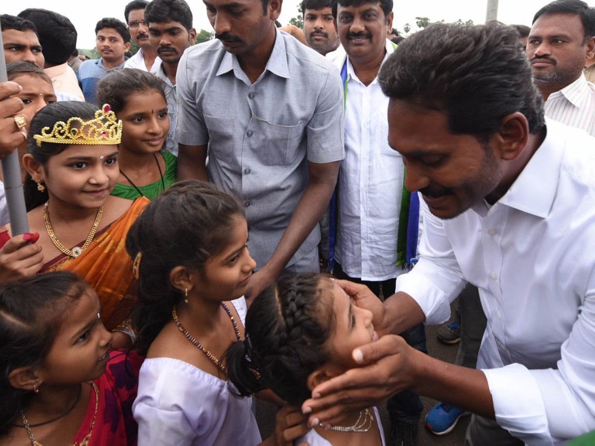 YS jagan padayatra photo gallery - Sakshi6