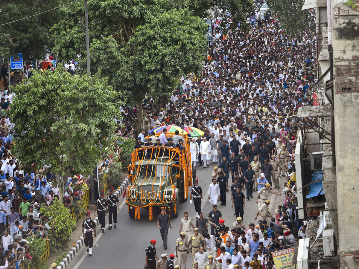 Atal Bihari Vajpayee's funeral Photo Gallery - Sakshi8