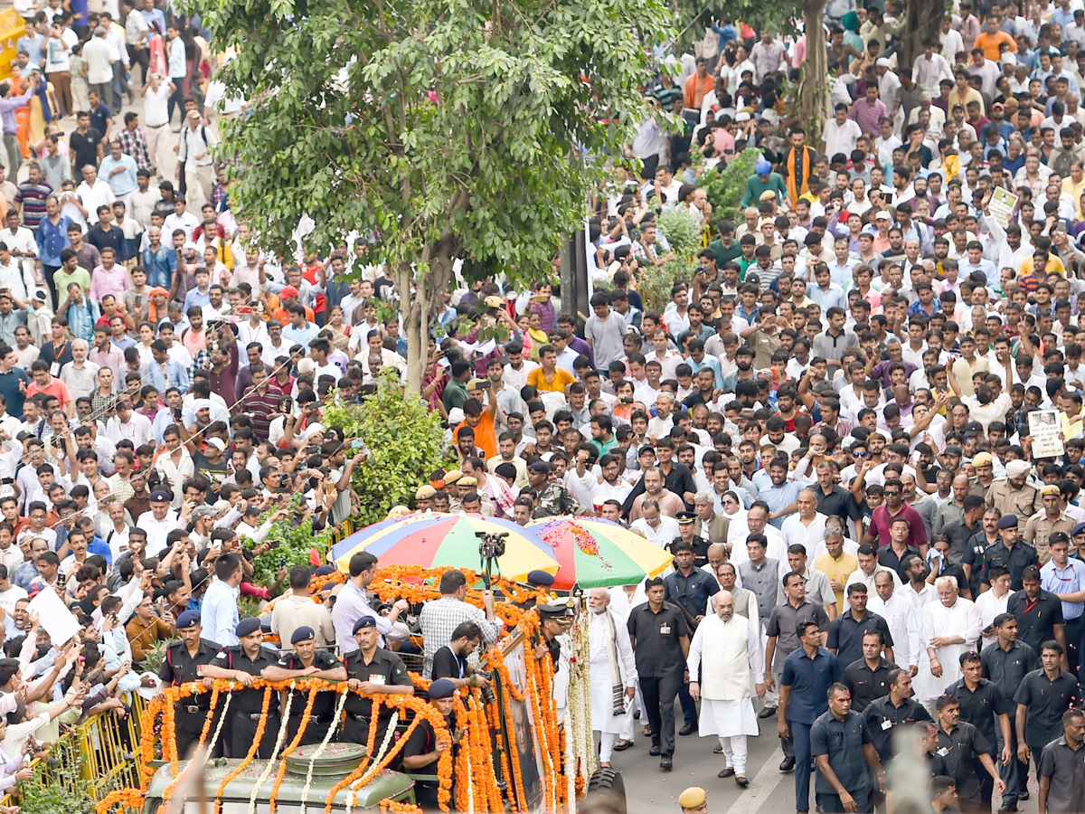 Atal Bihari Vajpayee's funeral Photo Gallery - Sakshi9