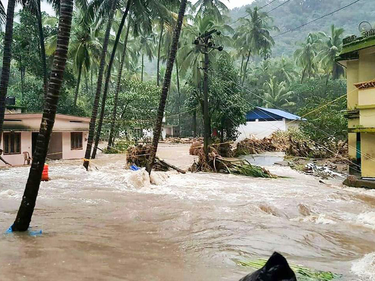 Kerala floods Photo Gallery - Sakshi14