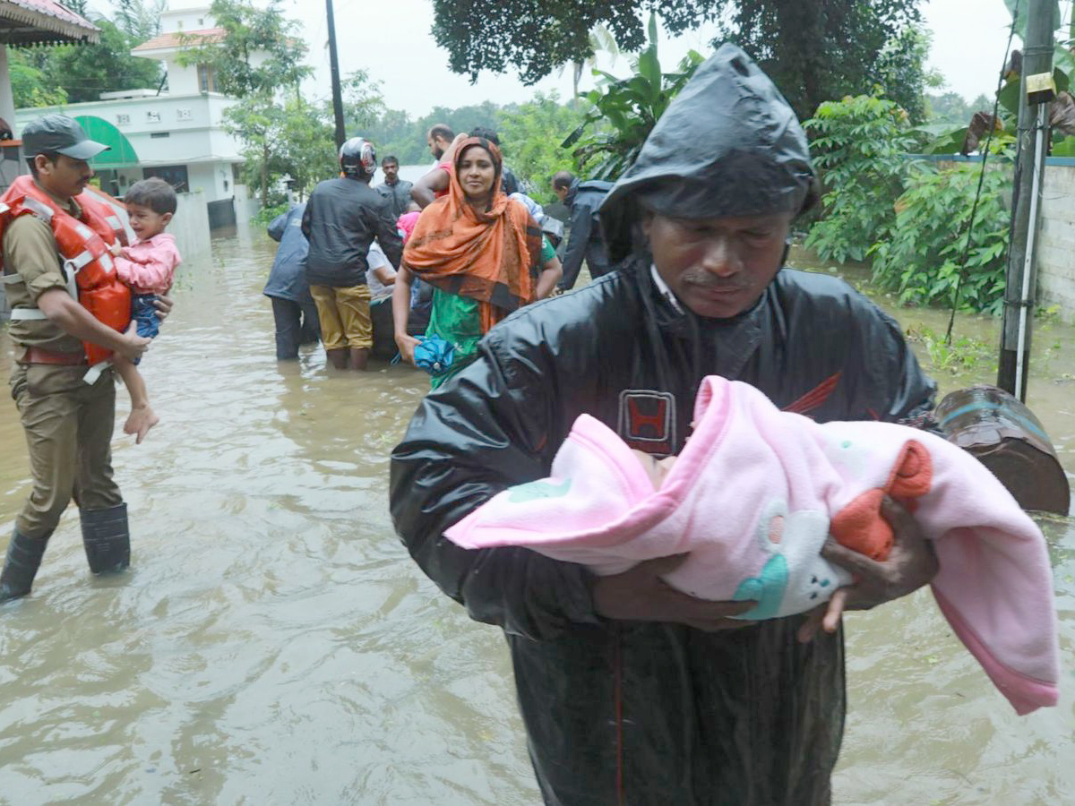 Kerala floods Photo Gallery - Sakshi19