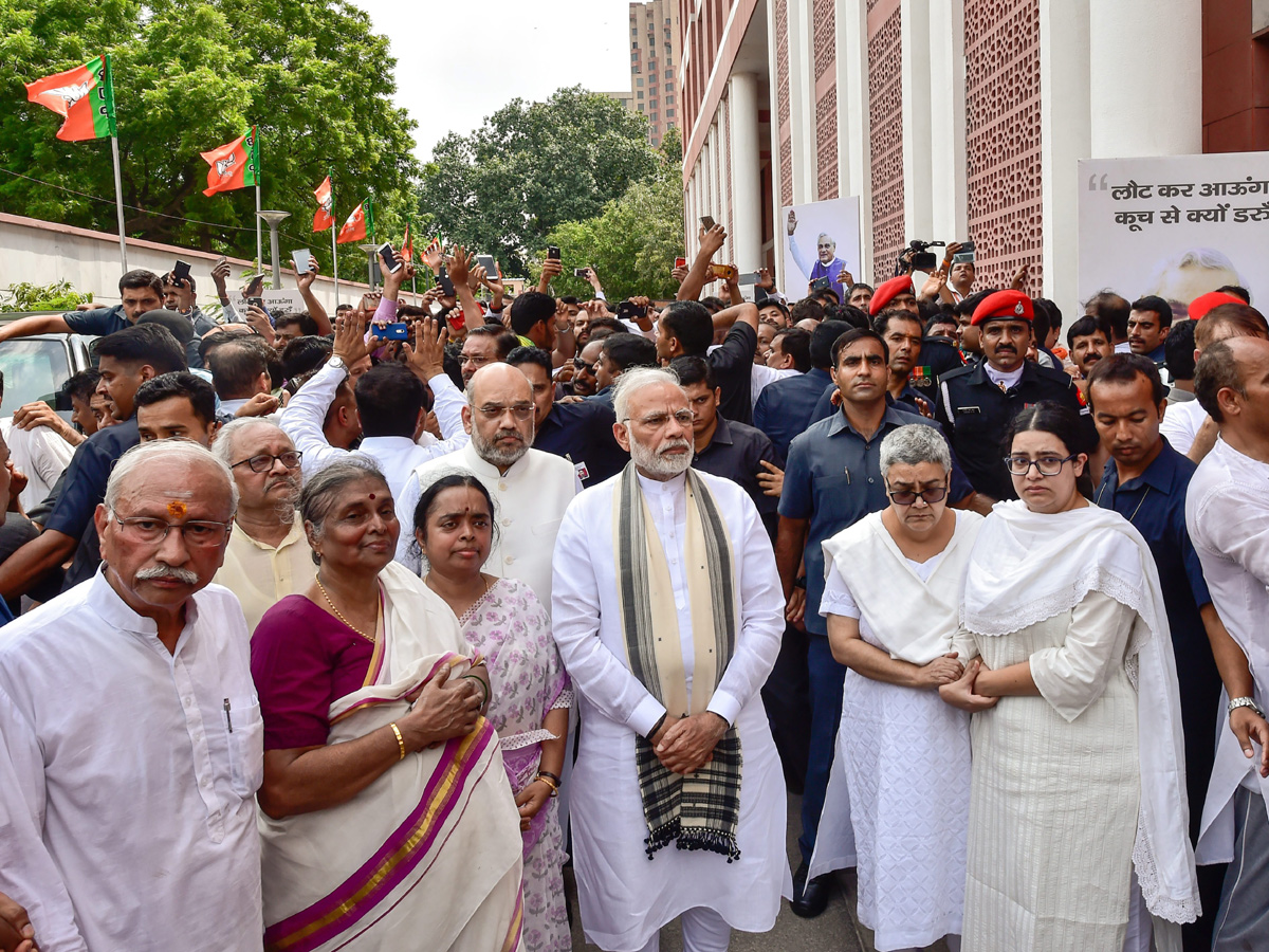 Atal Bihari Vajpayee's funeral Photo Gallery - Sakshi12