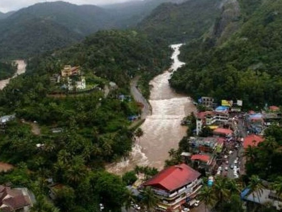 Kerala floods Photo Gallery - Sakshi33