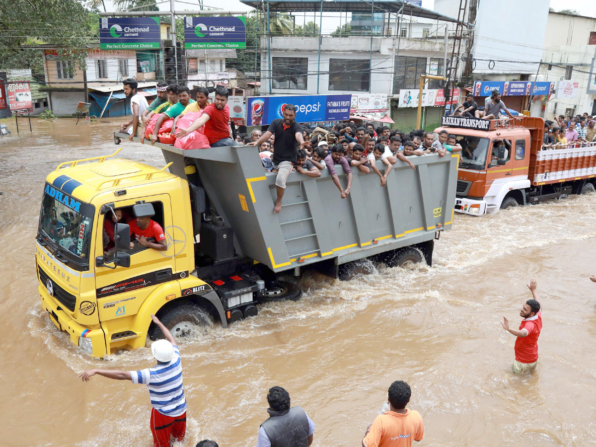 Kerala floods Photo Gallery - Sakshi41