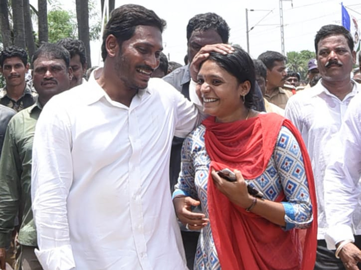Ys jagan padayatra photo gallery - Sakshi25