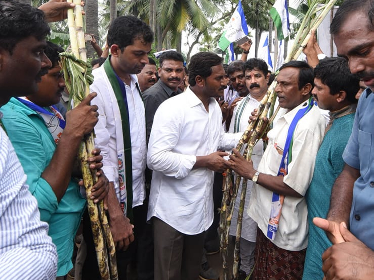 Ys jagan padayatra photo gallery - Sakshi32