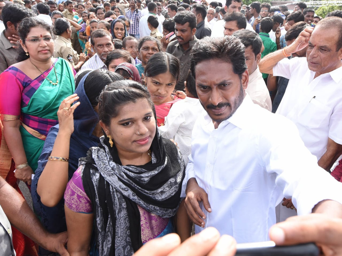 Ys jagan padayatra photo gallery - Sakshi8
