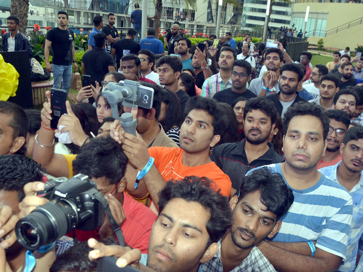 Hrithik Roshan In Hyderabad Photo Gallery - Sakshi3