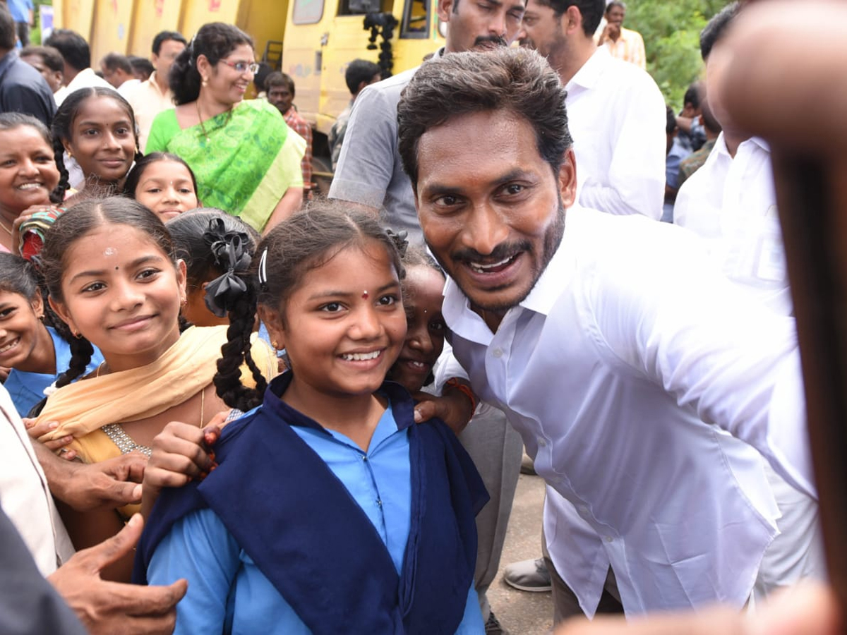 YS Jagan PrajaSankalpaYatra 248th Day Stats From Kondakarla - Sakshi3