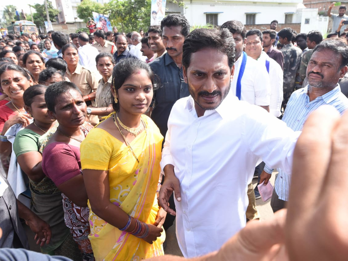 YS Jagan PrajaSankalpaYatra 250th Day Photo Gallery - Sakshi3