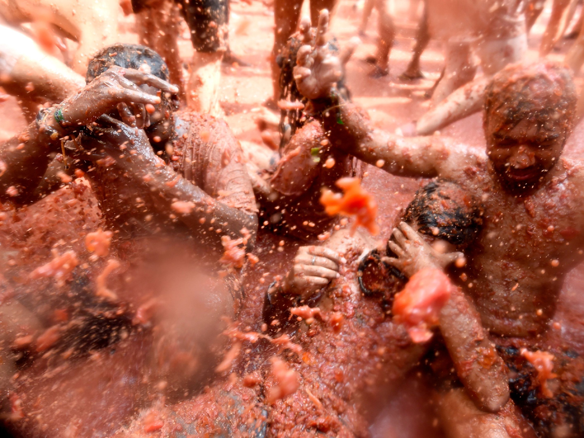 Tomatina festival in spain Festival Photo Gallery - Sakshi2