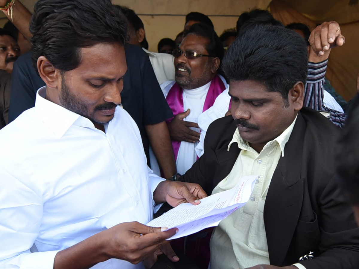 YS Jagan PrajaSankalpaYatra Day 229 Starts From Durgada - Sakshi10