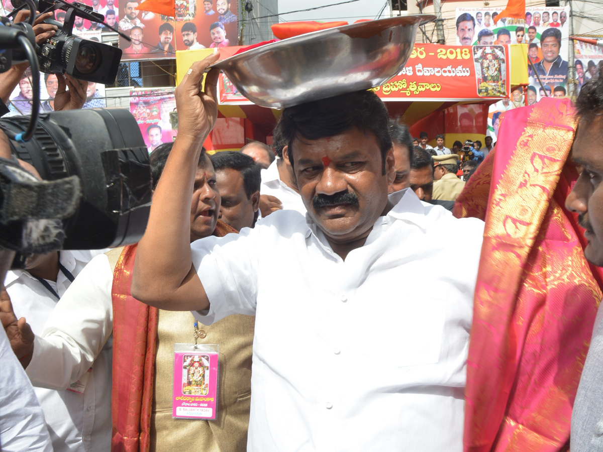 Lal Darwaza Bonalu Celebrations Photo Gallery - Sakshi30