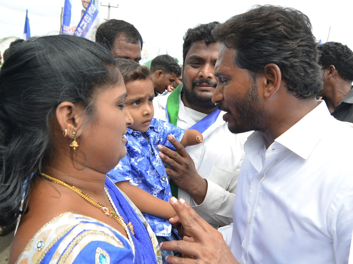YS Jagan PrajaSankalpaYatra Day 251 Photo Gallery - Sakshi14