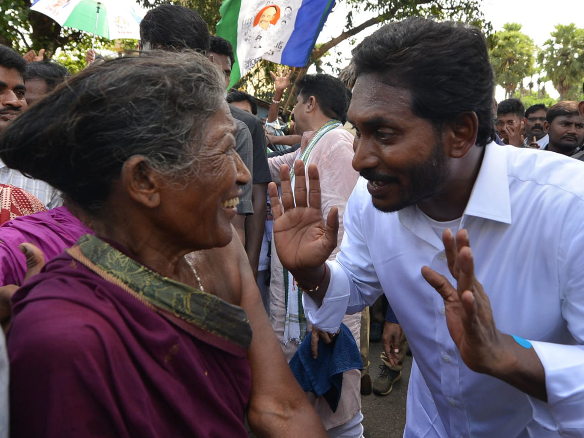 YS Jagan PrajaSankalpaYatra Day 251 Photo Gallery - Sakshi17