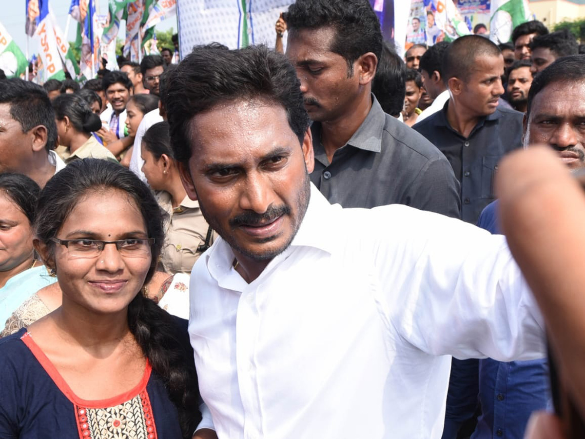 YS jagan padayatra photo gallery - Sakshi2