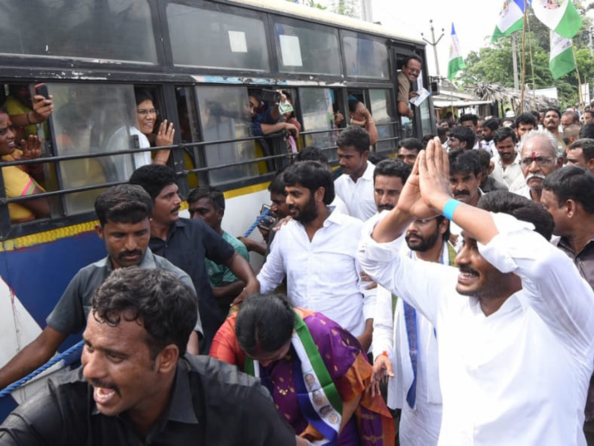 YS jagan padayatra photo gallery - Sakshi22