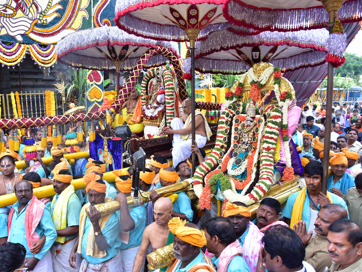 Tirumala Brahmotsavam 2018 Photo Gallery - Sakshi25