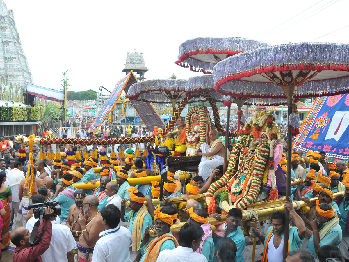 Tirumala Brahmotsavam 2018 Photo Gallery - Sakshi3