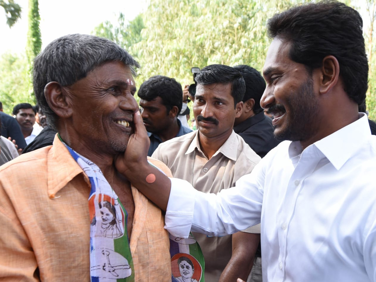 YS Jagan PrajaSankalpaYatra 266th Day Photo Gallery - Sakshi8