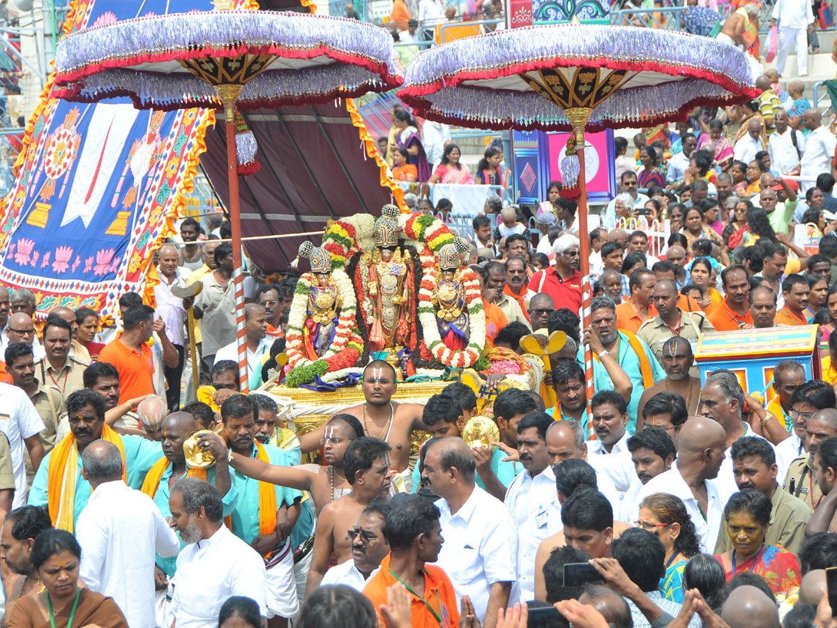 Tirumala brahmotsavam 2018 Photo Gallery - Sakshi12