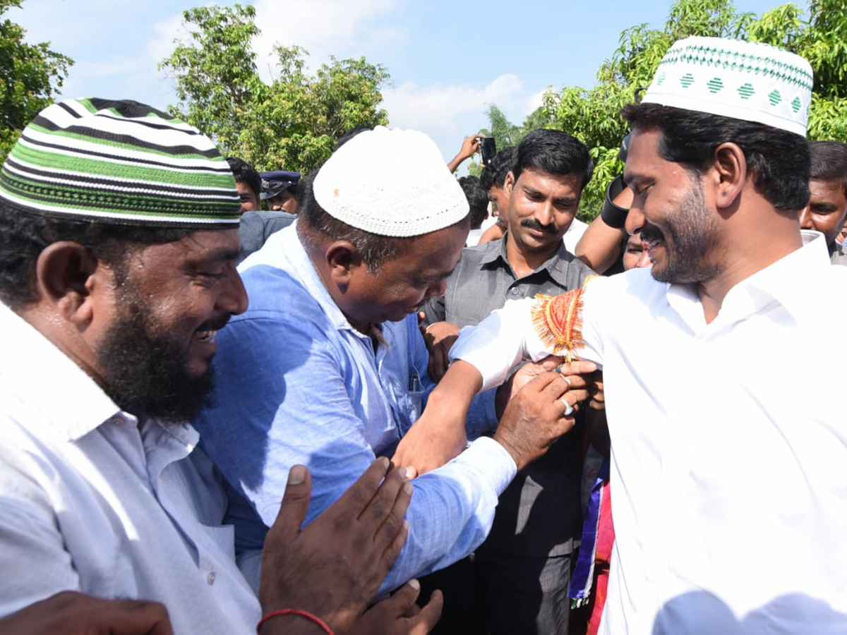YS Jagan PrajaSankalpaYatra 267th Day Photo Gallery - Sakshi1