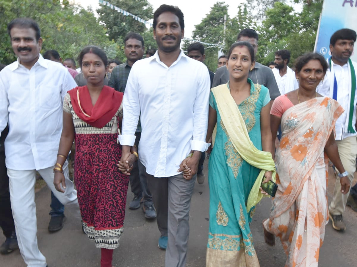 YS Jagan PrajaSankalpaYatra 267th Day Photo Gallery - Sakshi25