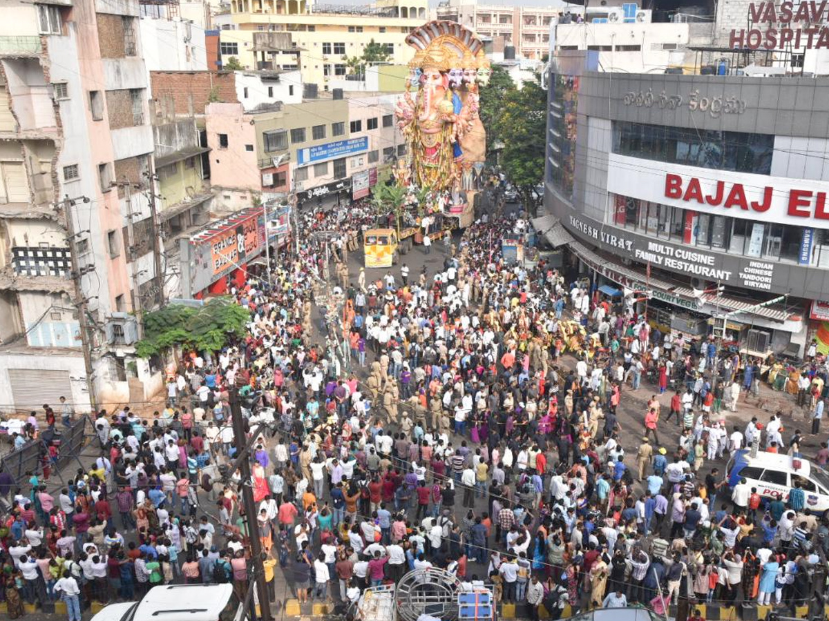 khairatabad ganesh immersion - Sakshi7