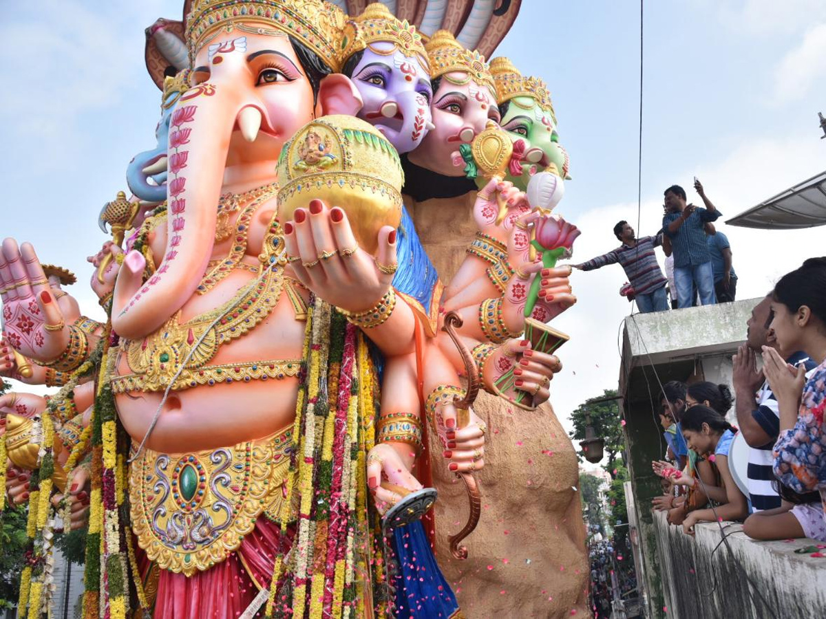 khairatabad ganesh immersion - Sakshi13