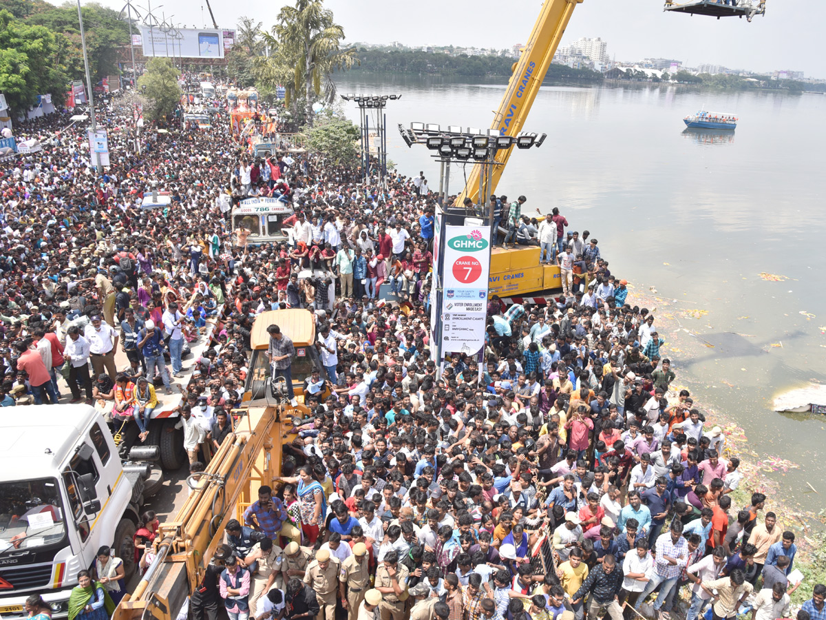khairatabad ganesh immersion - Sakshi9