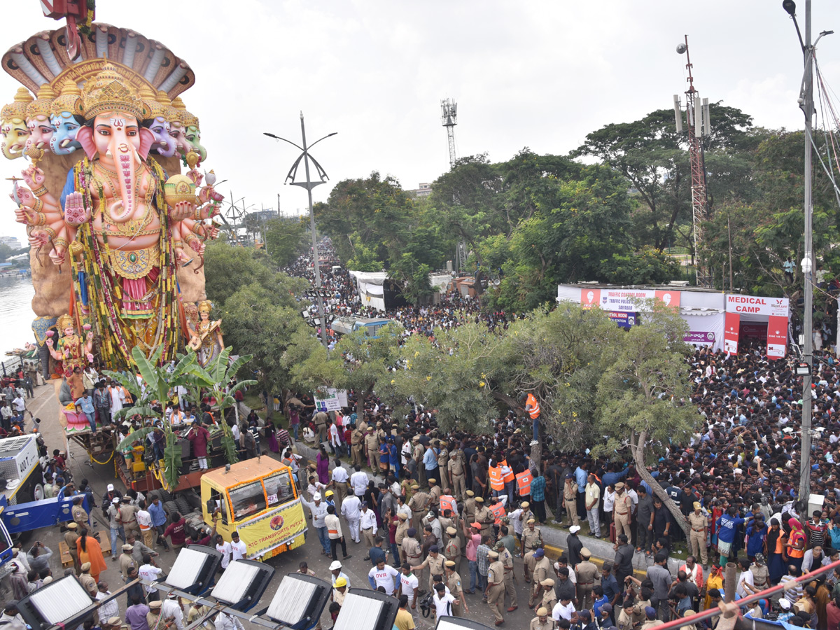 khairatabad ganesh immersion - Sakshi10