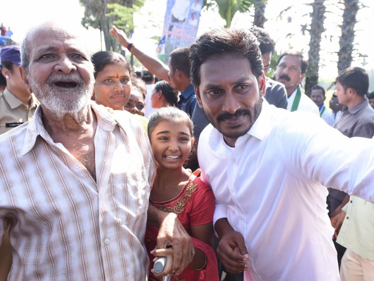 YS jagan padayatra photo gallery - Sakshi3