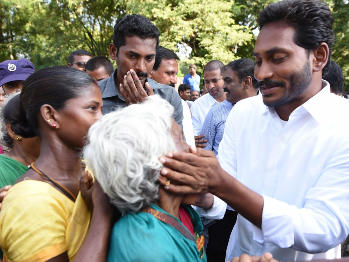 YS jagan padayatra photo gallery - Sakshi4