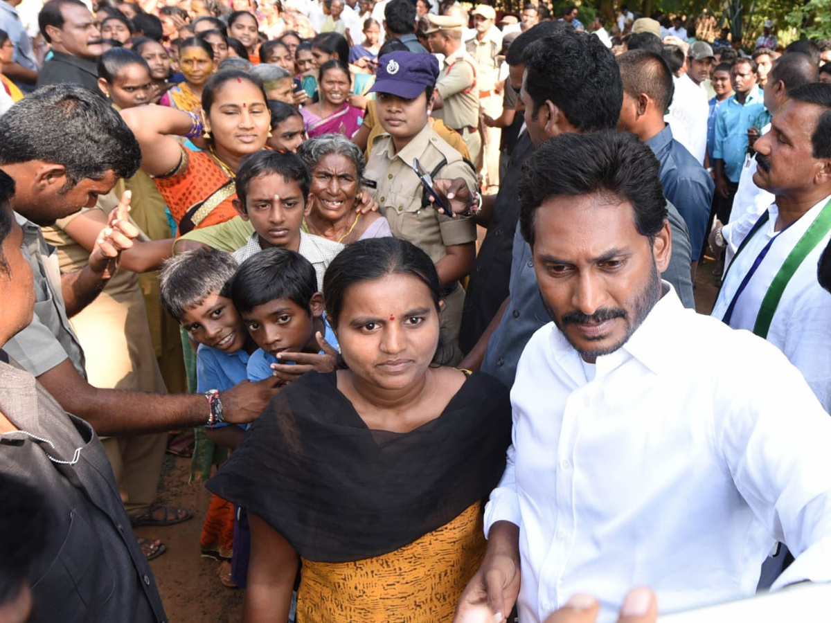 YS jagan padayatra photo gallery - Sakshi7