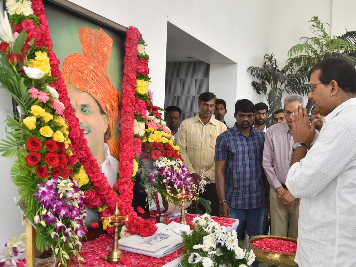 YSR VARDHANTI AT SAKSHI OFFICE Photo Gallery - Sakshi13