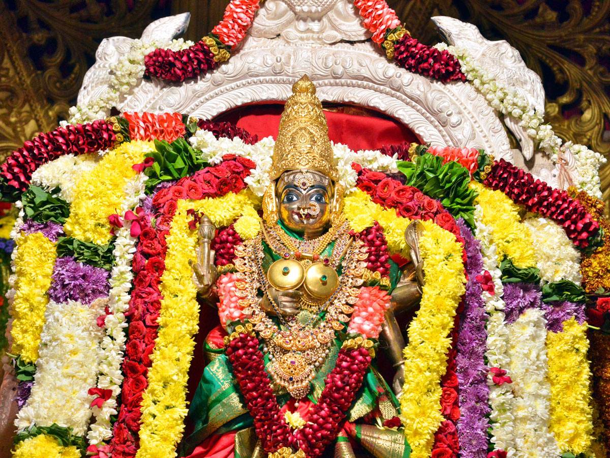Durga Temple Dasara Festival in Photo Gallery - Sakshi5