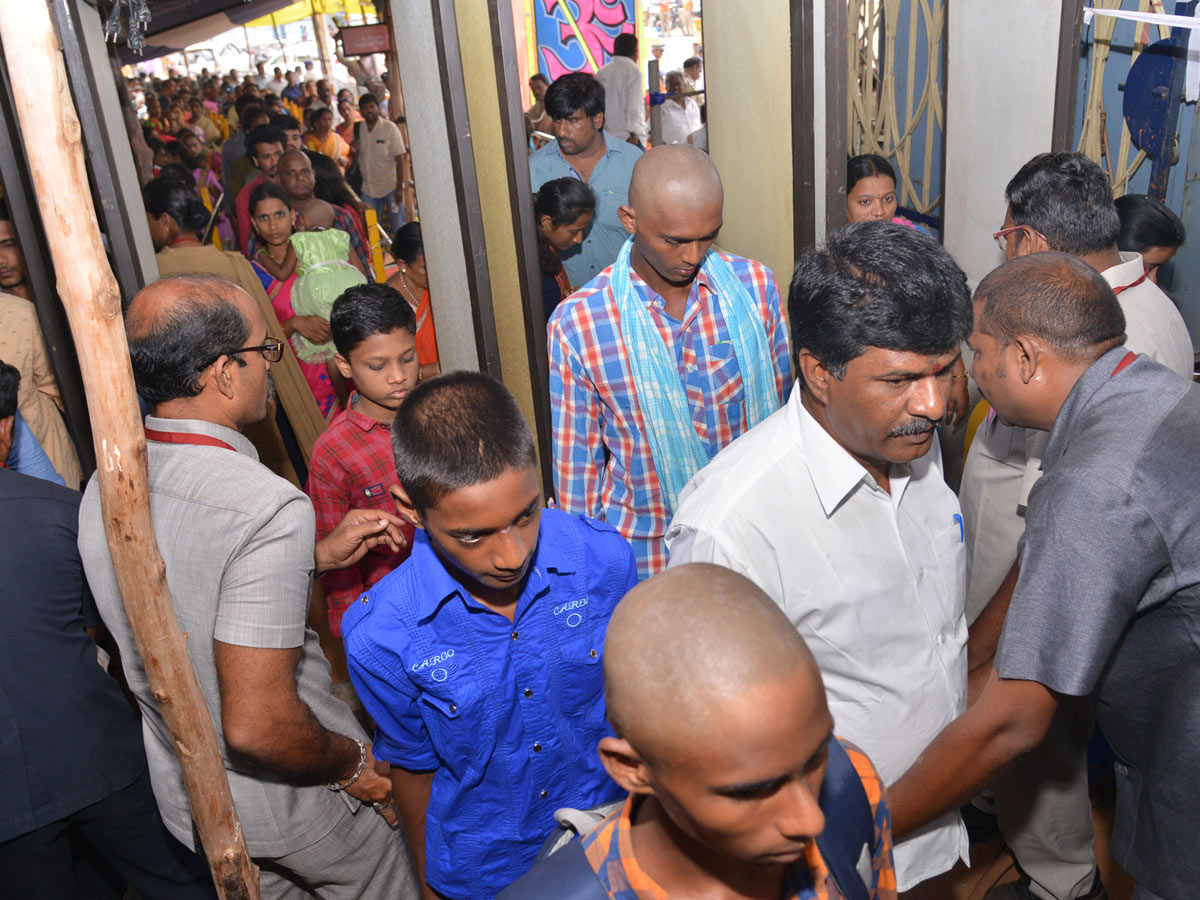 Durga Temple Dasara Festival in Photo Gallery - Sakshi9