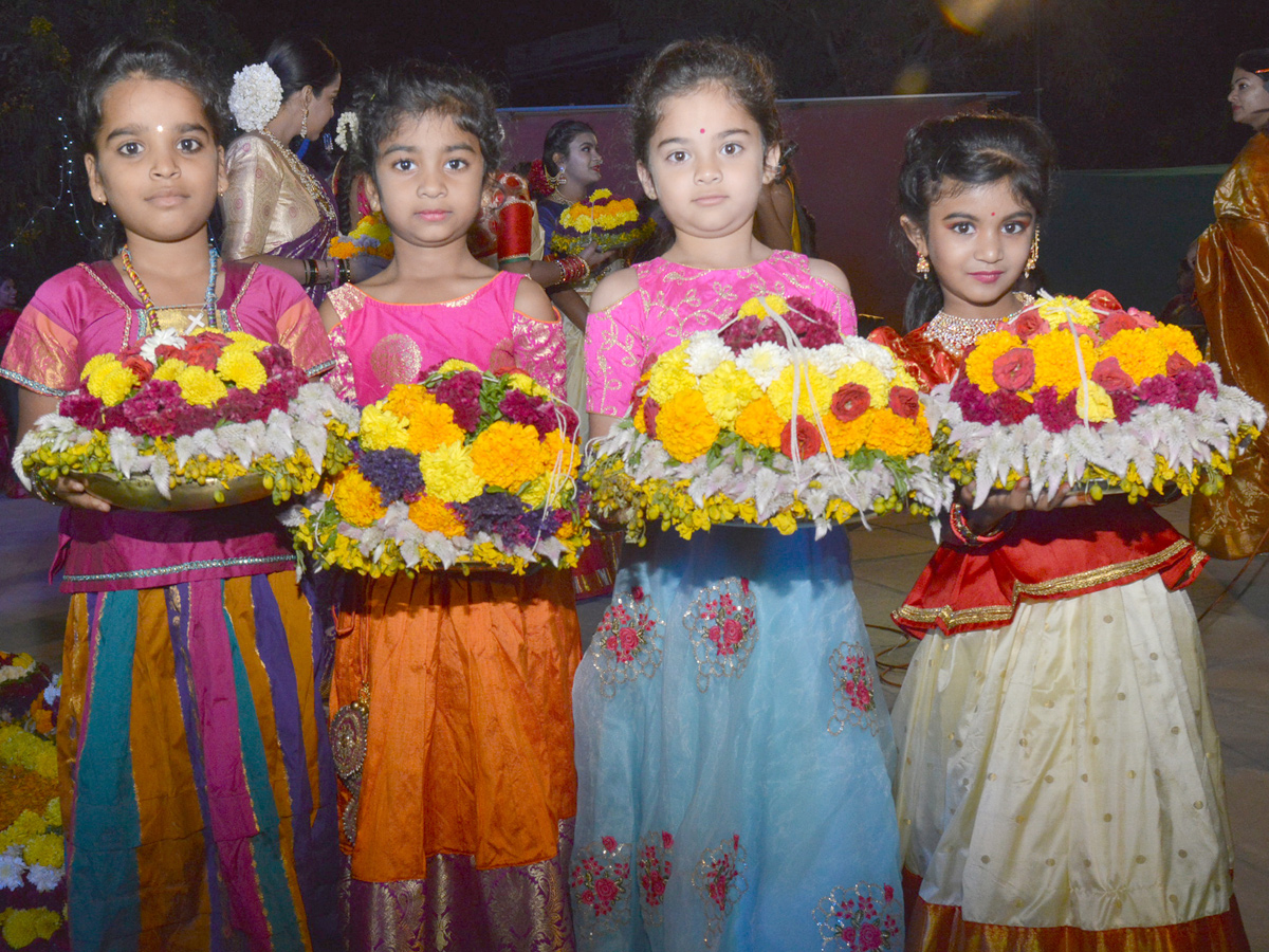 telangana bathukamma 2018 photo Gallery - Sakshi26