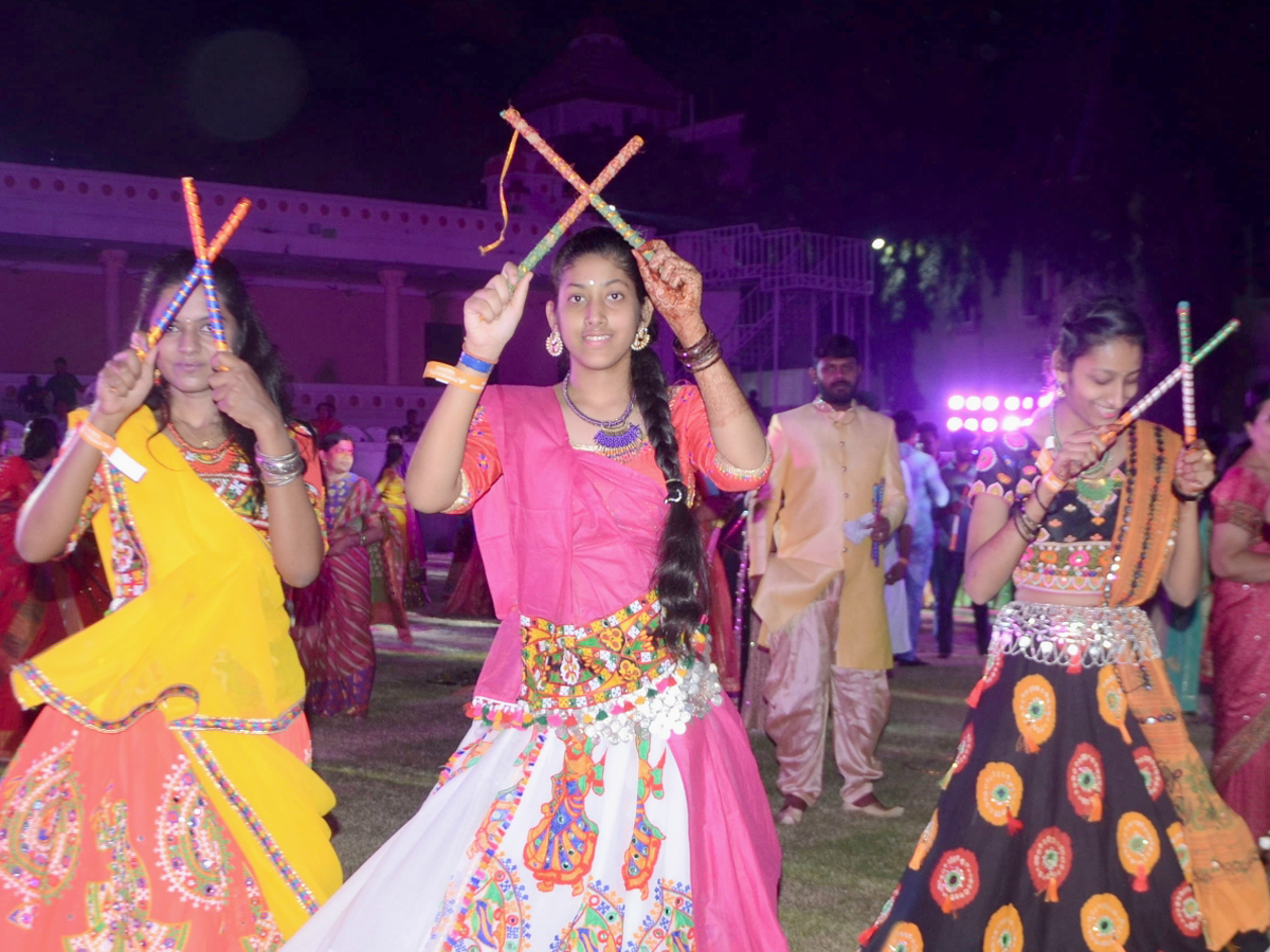 dandiya josh Photo Gallery - Sakshi7