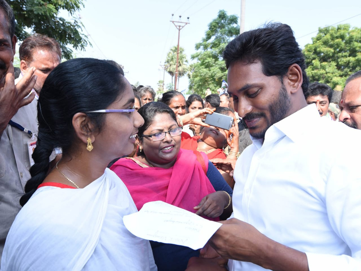 YS jagan padayatra photo gallery - Sakshi5