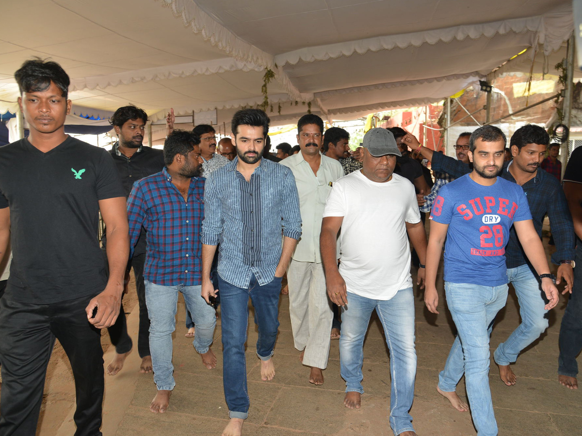 Hello Guru Prema Kosame Team In Vijayawada Kanaka Durga Temple Photo Gallery - Sakshi4