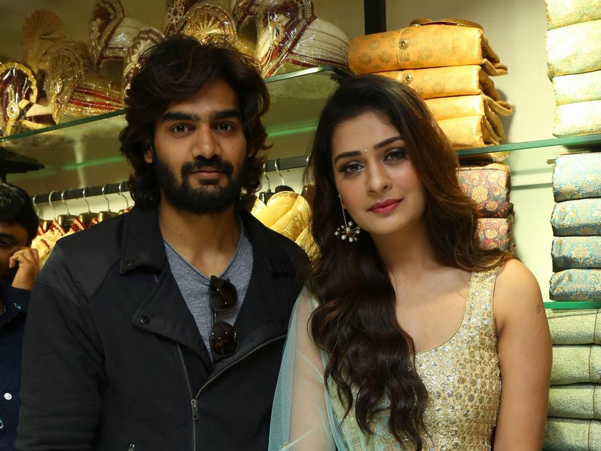 Bigg Boss Telugu 2 winner Kaushal launch KLM Shopping Mall launch - Sakshi10