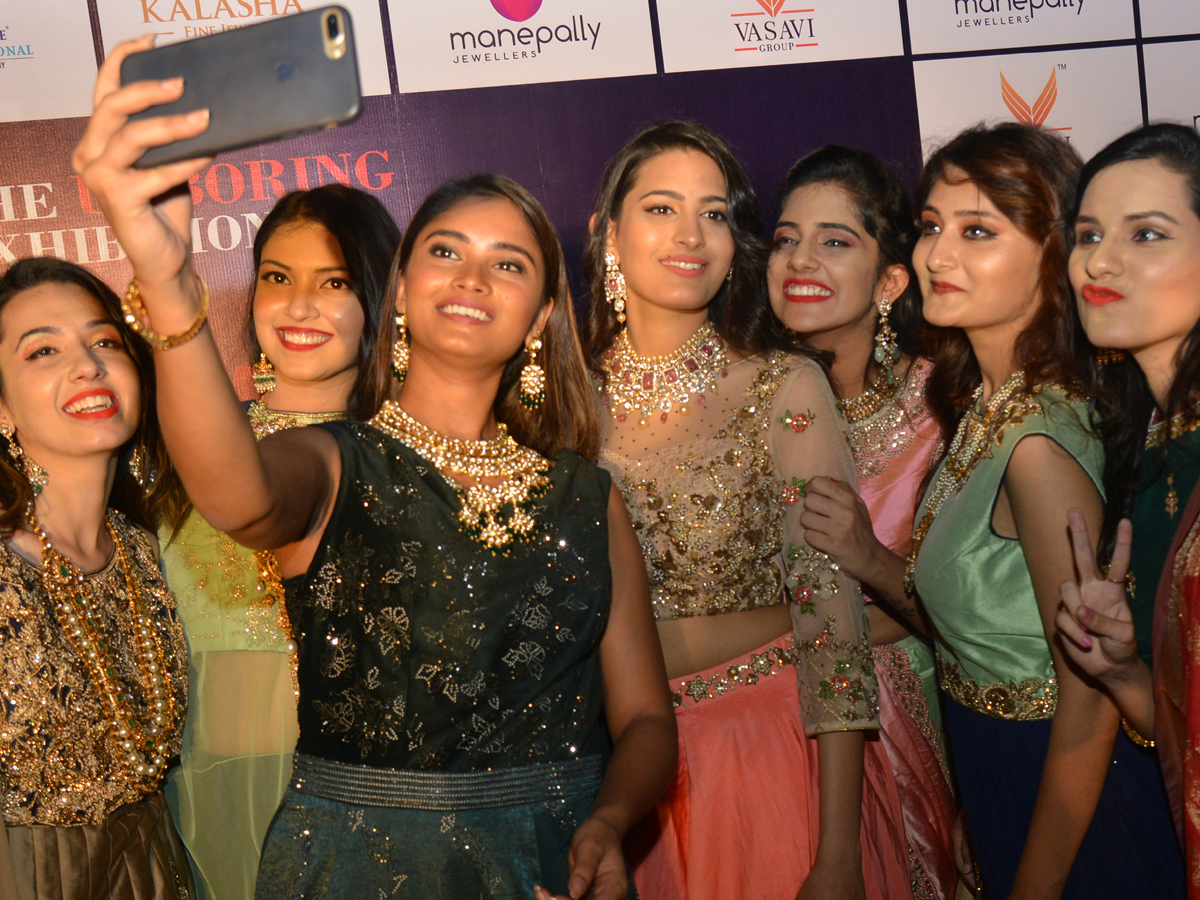 Utsav Bazar Fashion show Photo Gallery - Sakshi3